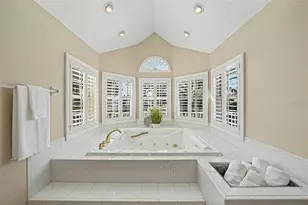 833 Marco Dr NE, Saint Petersburg, FL 33702 - Photo 28