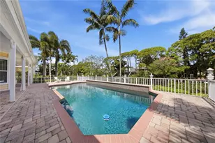 833 Marco Dr NE, Saint Petersburg, FL 33702 - Photo 36
