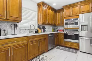 8721 N Orangeview Ave, Tampa, FL 33617 - Photo 22