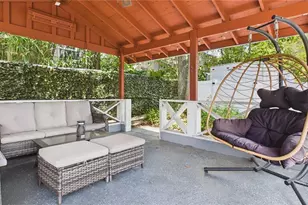 8721 N Orangeview Ave, Tampa, FL 33617 - Photo 46