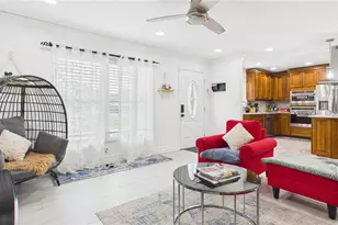 8721 N Orangeview Ave, Tampa, FL 33617 - Photo 16