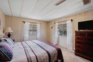 36831 Grace Ave, Zephyrhills, FL 33542 - Photo 14