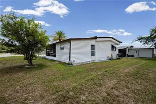 36831 Grace Ave, Zephyrhills, FL 33542 - Photo 28