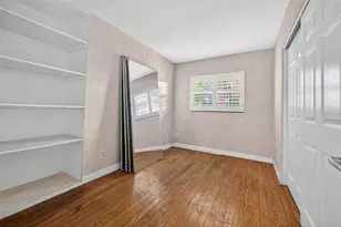 1276 37th Ave NE, Saint Petersburg, FL 33704 - Photo 14