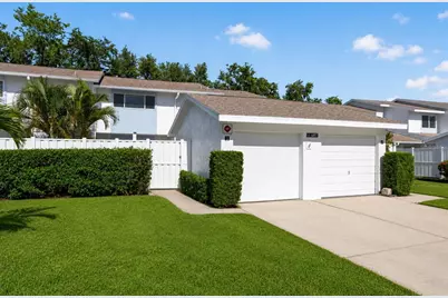 6497 Cape Hatteras Way NE #3, Saint Petersburg, FL 33702 - Photo 2