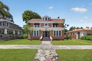 835 16th Ave NE, Saint Petersburg, FL 33704 - Photo 1