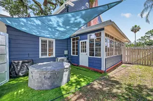 320 N Betty Ln, Clearwater, FL 33755 - Photo 10