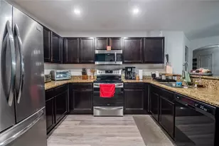 6298 Manitoba Dr, Lakeland, FL 33805 - Photo 14
