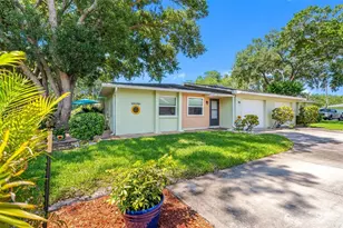 1150 Orange Tree Cir E, Palm Harbor, FL 34684 - Photo 2