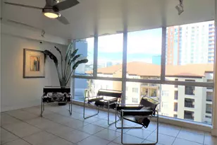 470 3rd St S, Saint Petersburg, FL 33701 - Photo 12