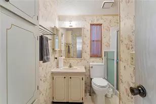 37621 Rosalita Ave, Zephyrhills, FL 33541 - Photo 22