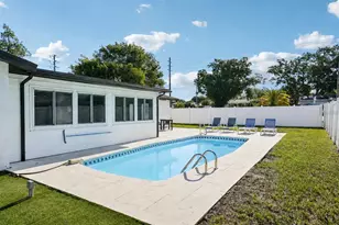 13700 86th Ave, Seminole, FL 33776 - Photo 2