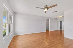 9771 37th St N, Pinellas Park, FL 33782 - Photo 10