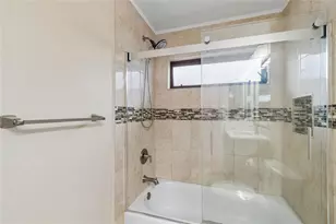 3602 Arlington Oaks Ct, Tampa, FL 33618 - Photo 48