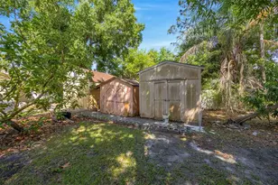 15804 Ironware Pl, Tampa, FL 33624 - Photo 8