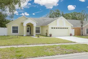 1472 Bay View St, Tarpon Springs, FL 34689 - Photo 1