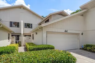 498 Lakeview Dr, Palm Harbor, FL 34683 - Photo 2