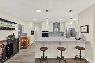 6625 Baybrooks Cir, Tampa, FL 33617 - Photo 16