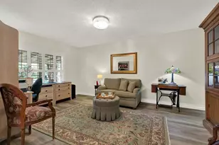 6625 Baybrooks Cir, Tampa, FL 33617 - Photo 8