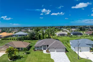 35 Broadmoor Ln, Rotonda West, FL 33947 - Photo 20