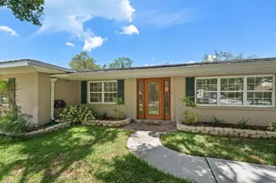 802 Allamanda Dr, Largo, FL 33770 - Photo 1