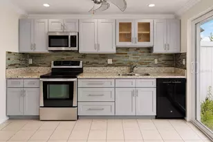 3506 Auburn Ct, Sarasota, FL 34231 - Photo 10
