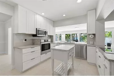 508 Hillcrest Avenue, Tarpon Springs, FL 34689 - Photo 4
