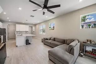 19153 Elsimont Isle, Lutz, FL 33558 - Photo 16