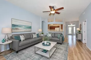 951 Villeroy Greens Dr, Sun City Center, FL 33573 - Photo 22