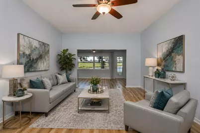 951 Villeroy Greens Drive, Sun City Center, FL 33573 - Photo 10
