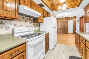 10657 Del Prado Dr E, Largo, FL 33774 - Photo 28