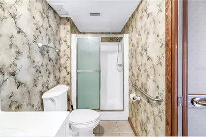 10657 Del Prado Drive E, Largo, FL 33774 - Photo 36