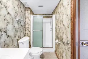 10657 Del Prado Dr E, Largo, FL 33774 - Photo 36