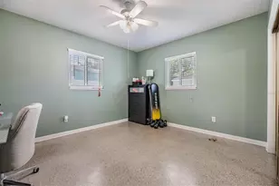 2808 W Lake Ave, Tampa, FL 33607 - Photo 22