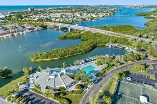 11730 Shipwatch Dr, Largo, FL 33774 - Photo 36