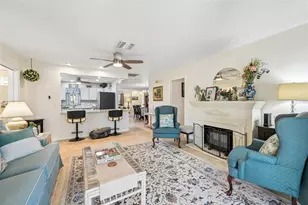 1607 Cloister Dr, Sun City Center, FL 33573 - Photo 8