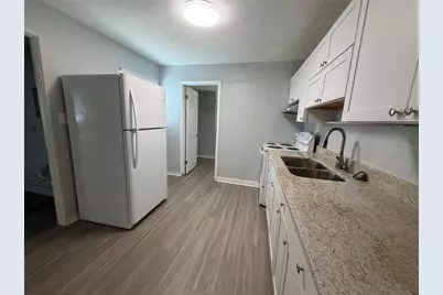 2935 Dr Martin Luther King Jr Street S, Saint Petersburg, FL 33705 - Photo 10