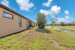 107 Shell Falls Dr, Apollo Beach, FL 33572 - Photo 22