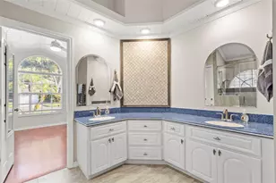 9042 Breland Dr, Tampa, FL 33626 - Photo 26