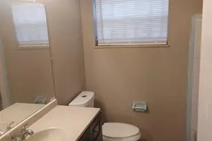 4617 Snook Dr, Tampa, FL 33617 - Photo 12