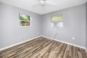122 Wertz Dr, Largo, FL 33771 - Photo 12