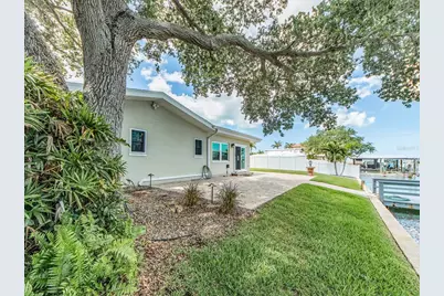 40 Sunset Bay Drive, Belleair, FL 33756 - Photo 12