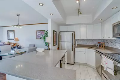 4900 Brittany Drive S #910, Saint Petersburg, FL 33715 - Photo 10