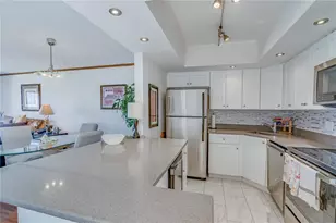 4900 Brittany Dr S, Saint Petersburg, FL 33715 - Photo 10