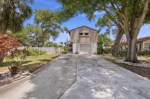 111 69th Ave N, Saint Petersburg, FL 33702 - Photo 6