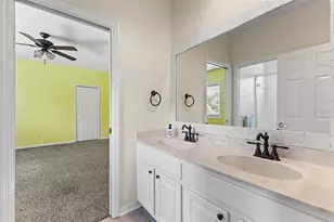 11621 Renaissance View Ct, Tampa, FL 33626 - Photo 24