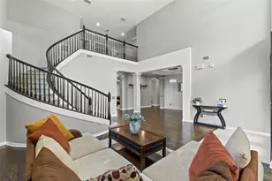 11621 Renaissance View Ct, Tampa, FL 33626 - Photo 6