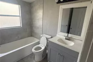 2220 20th St S, Saint Petersburg, FL 33712 - Photo 10