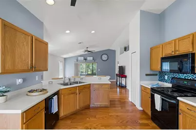 11078 Heathrow Avenue, Spring Hill, FL 34609 - Photo 22