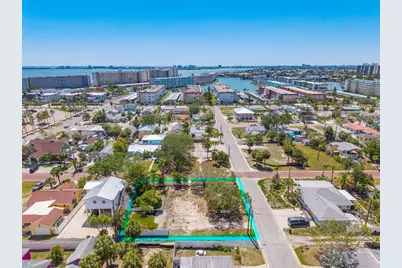 3102 57th Street S, Gulfport, FL 33707 - Photo 4